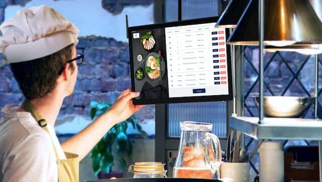 Why Kitchen Display System is essential for Restaurants